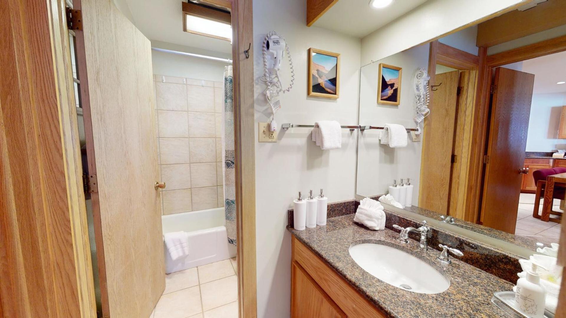 Laurelwood Condominiums 408 Snowmass Village Room photo